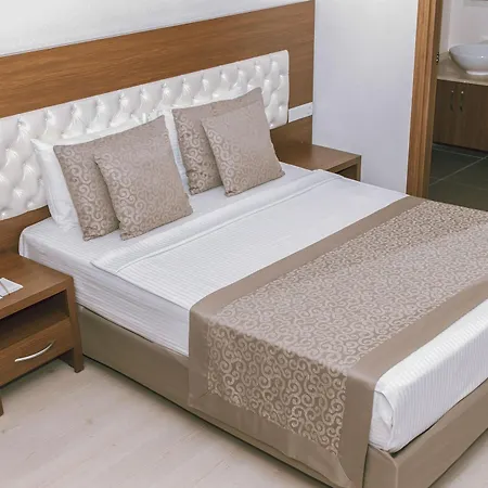 Riviera 3*