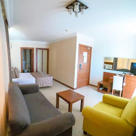 Hotell Riviera Konyaalti