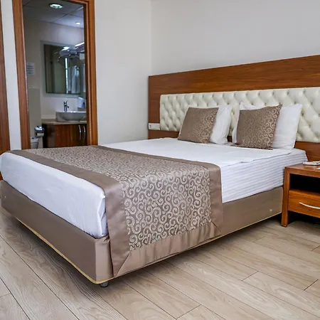 Hotel Riviera 3*